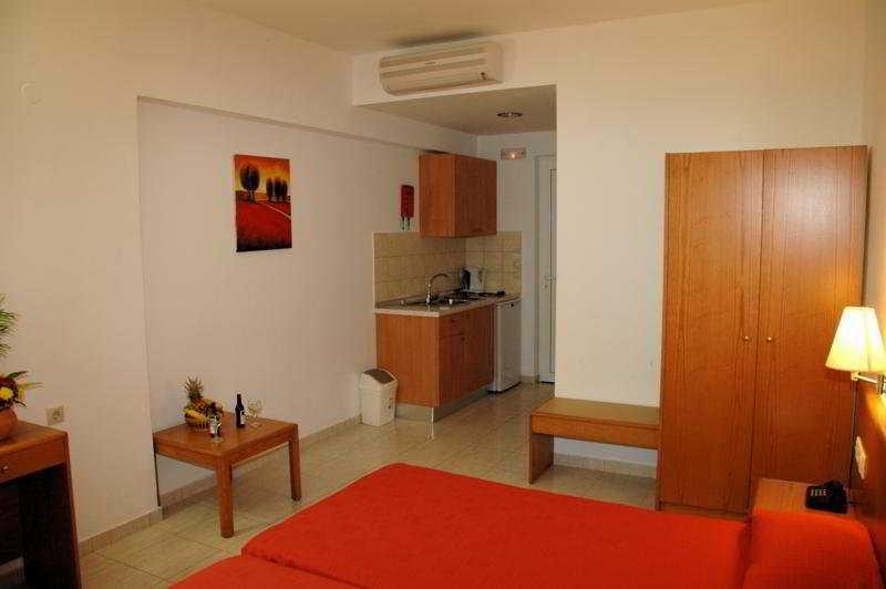 Lindos Nest Aparthotel Pefki  ภายนอก รูปภาพ